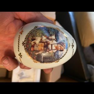 1994 Hummel Little Goatherder Egg MAKE OFFER